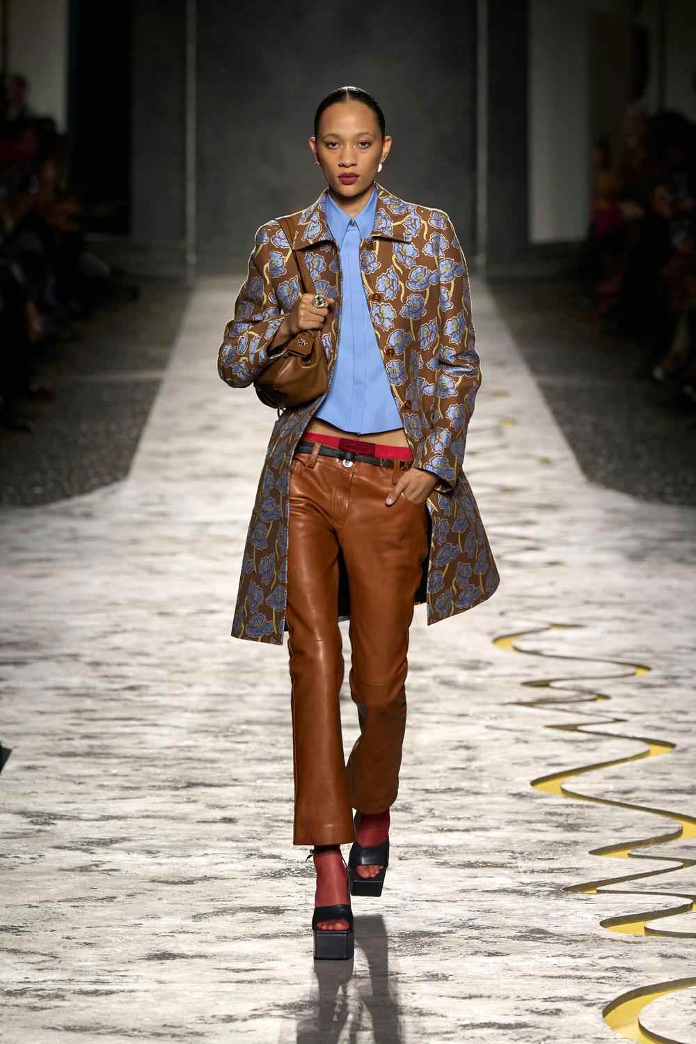 베르사체 - Look 22