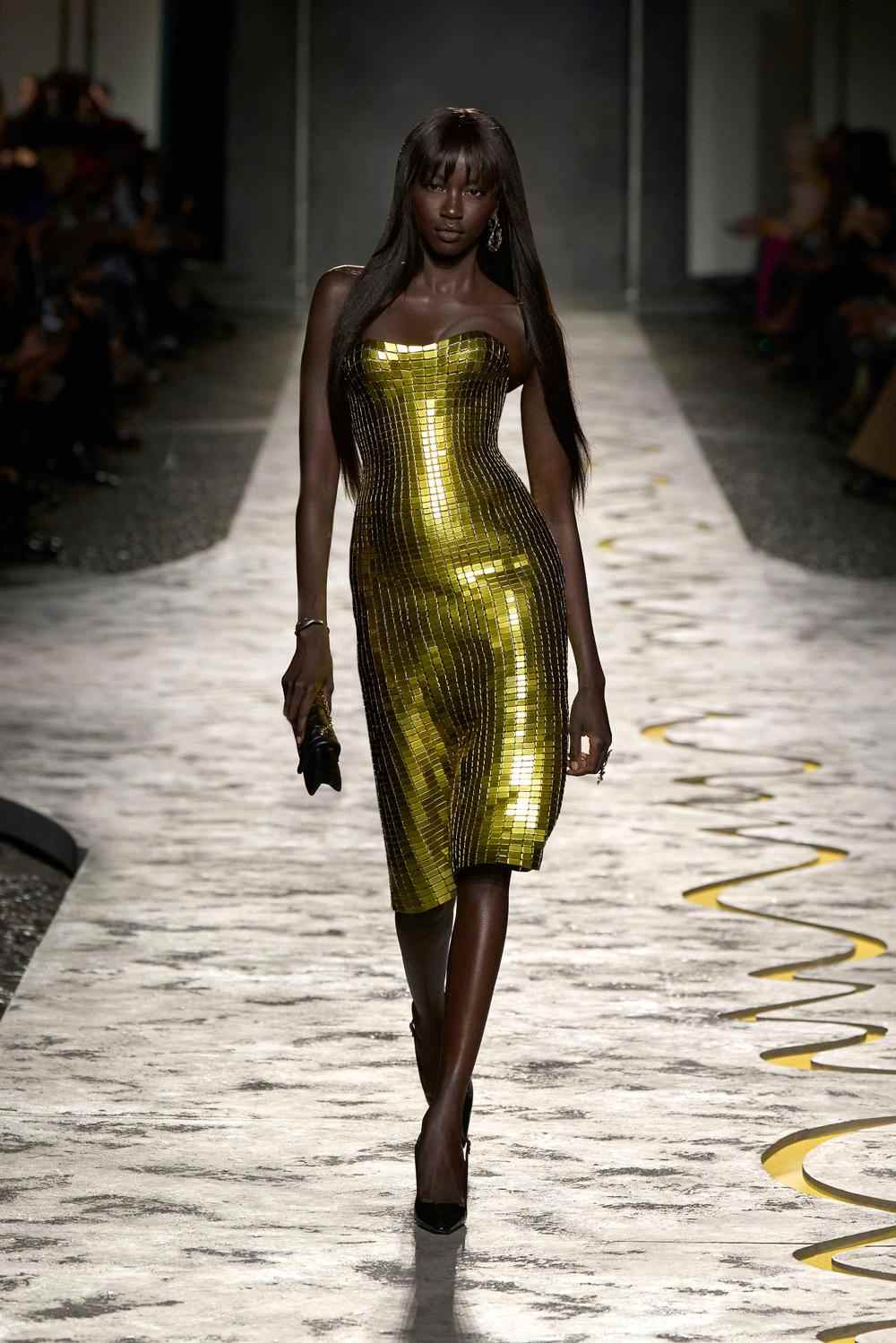 베르사체 - Look 28