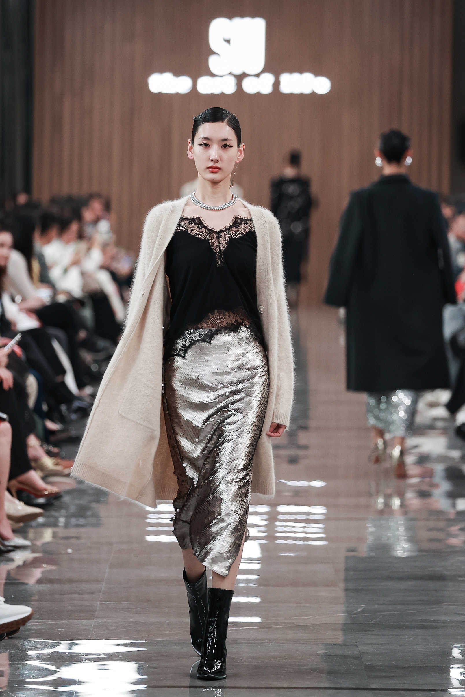 이노플러스+ - Look 35