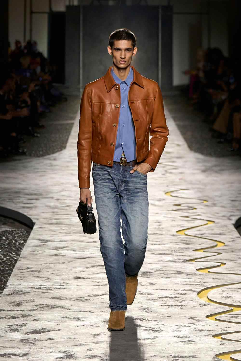 베르사체 - Look 25
