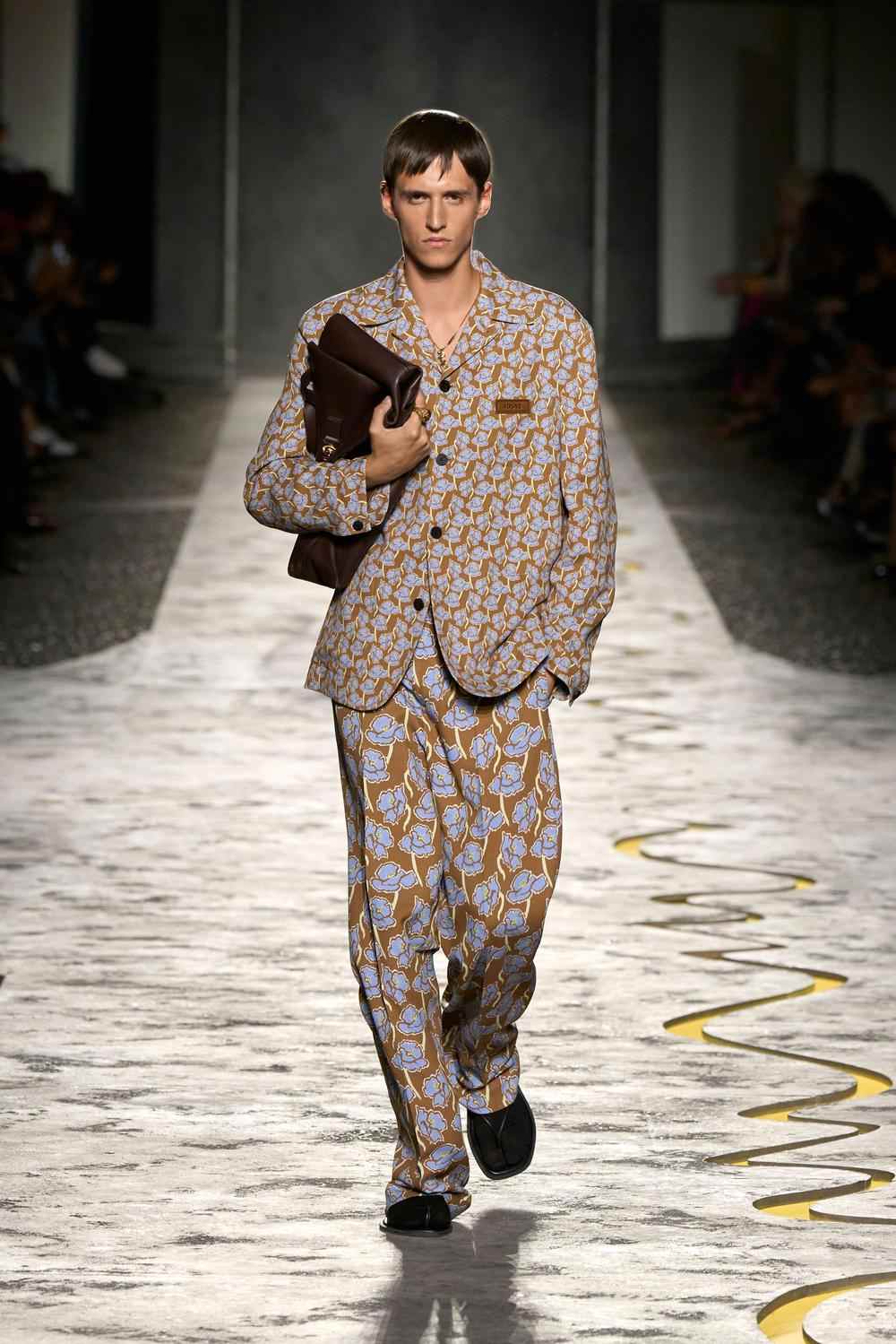 베르사체 - Look 18