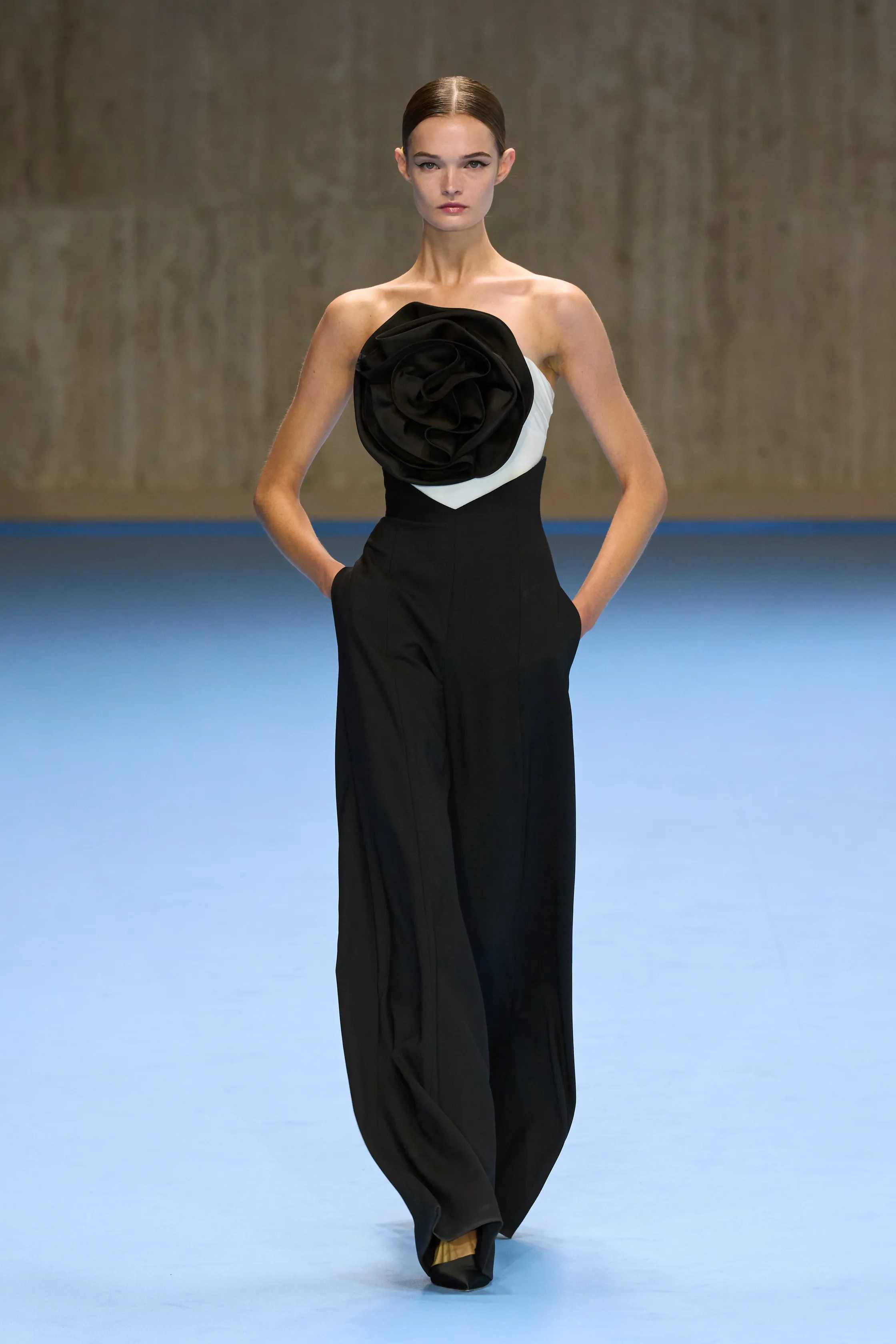 캐롤리나 헤레라 - Look 1