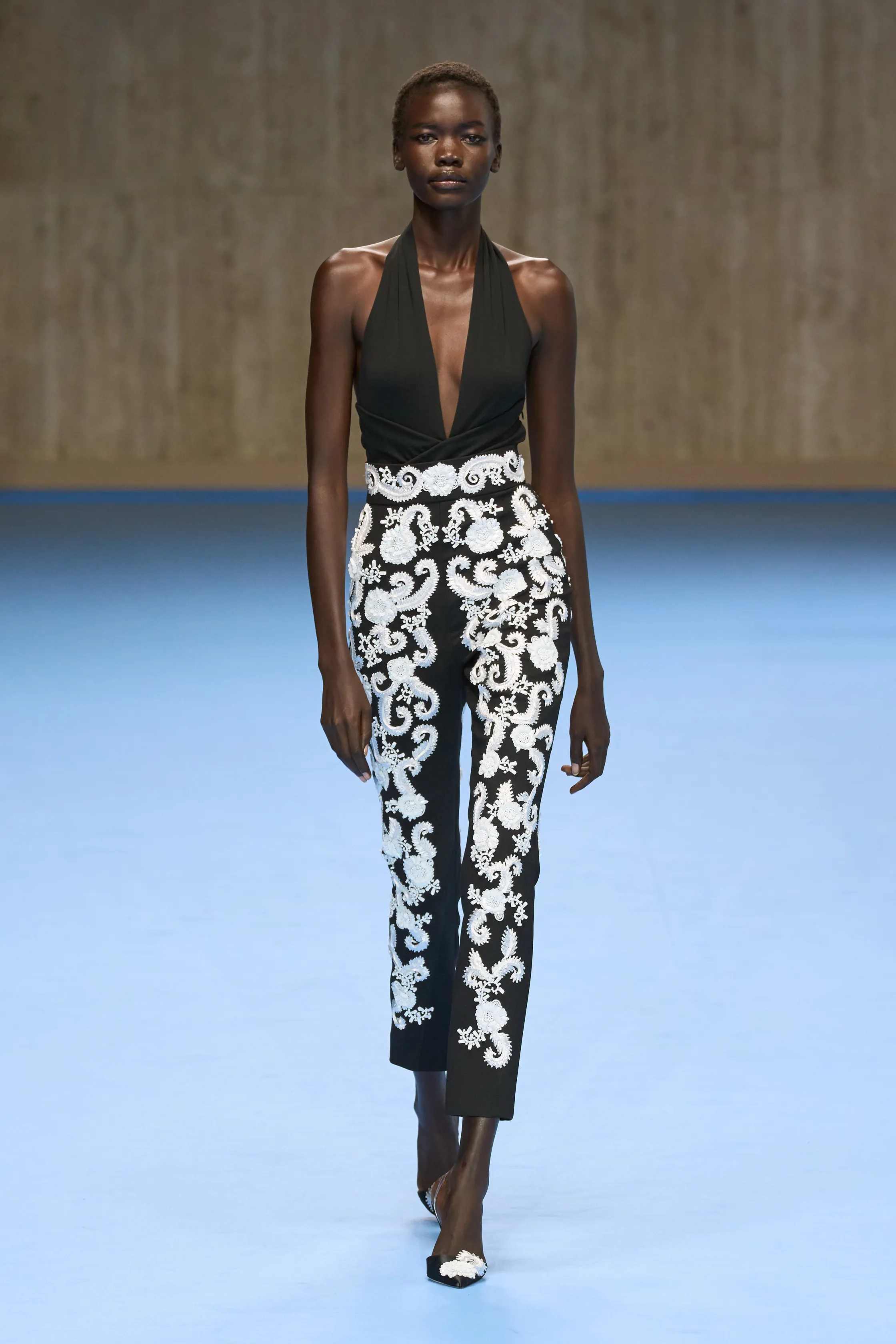 캐롤리나 헤레라 - Look 10