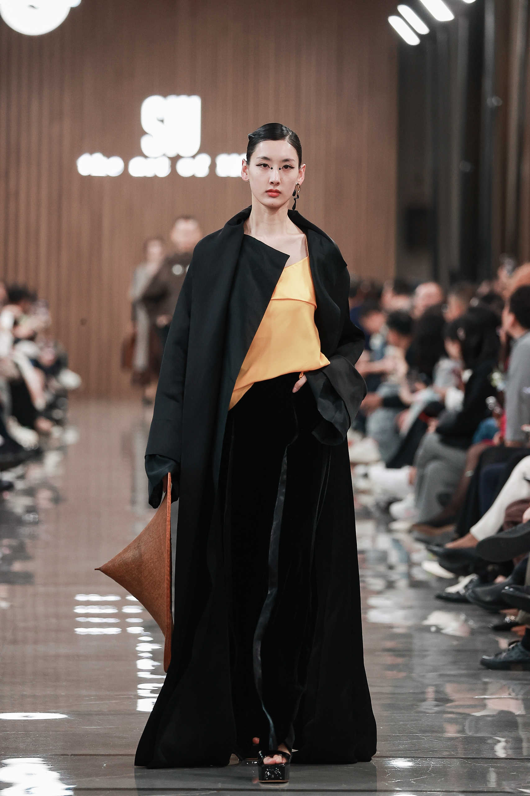 SIU - Look 37