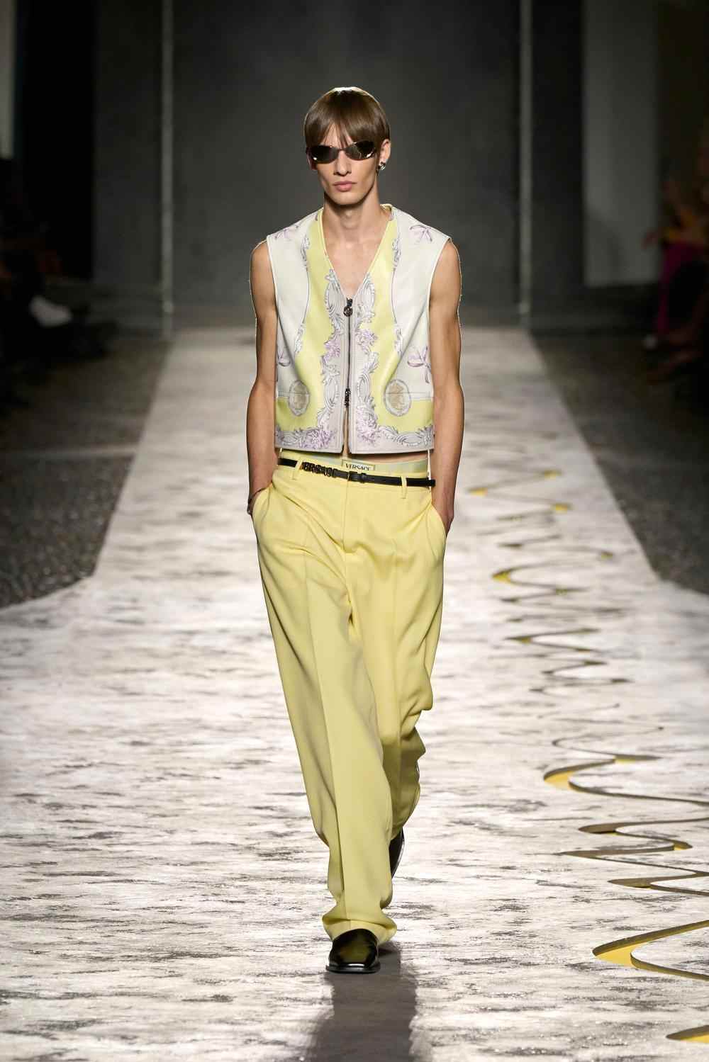 베르사체 - Look 56