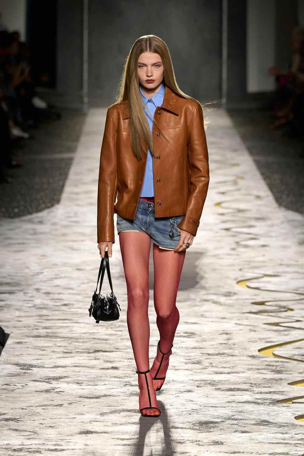 베르사체 - Look 19
