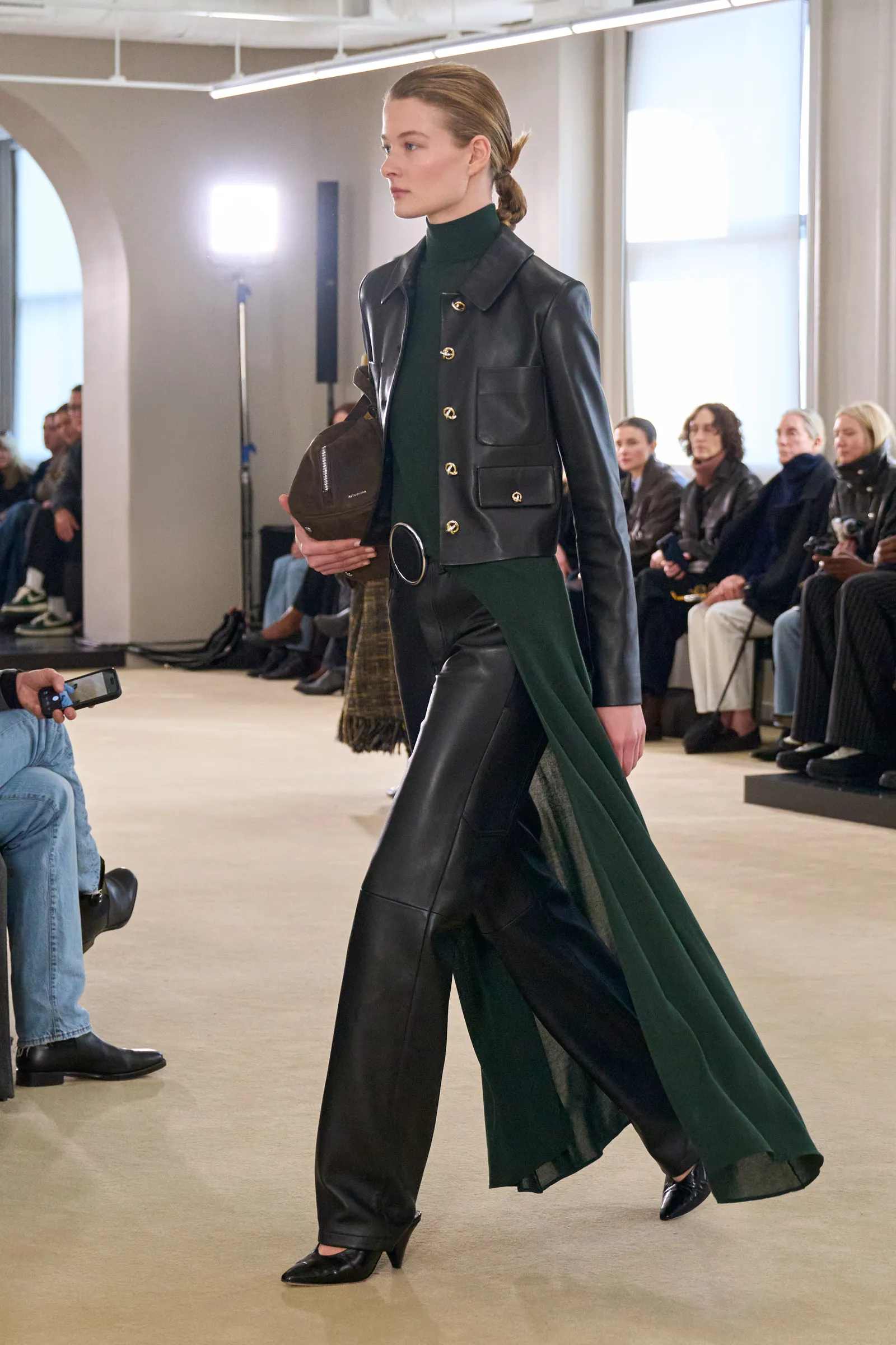 알투자라 - Look 38