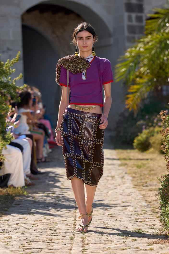 알레마이스 - Look 1