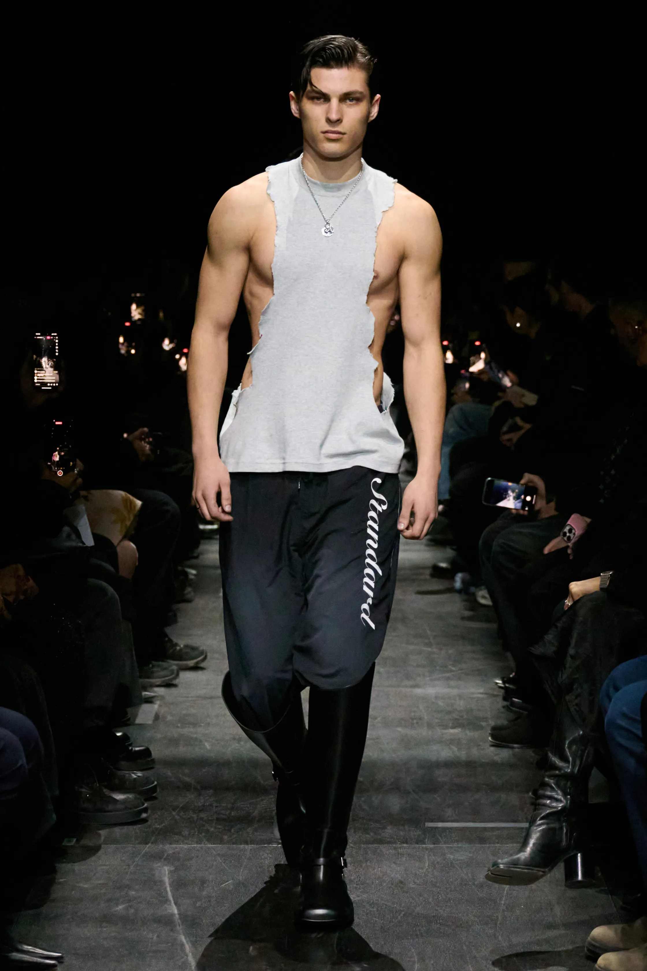 발렌시아가 - Look 33