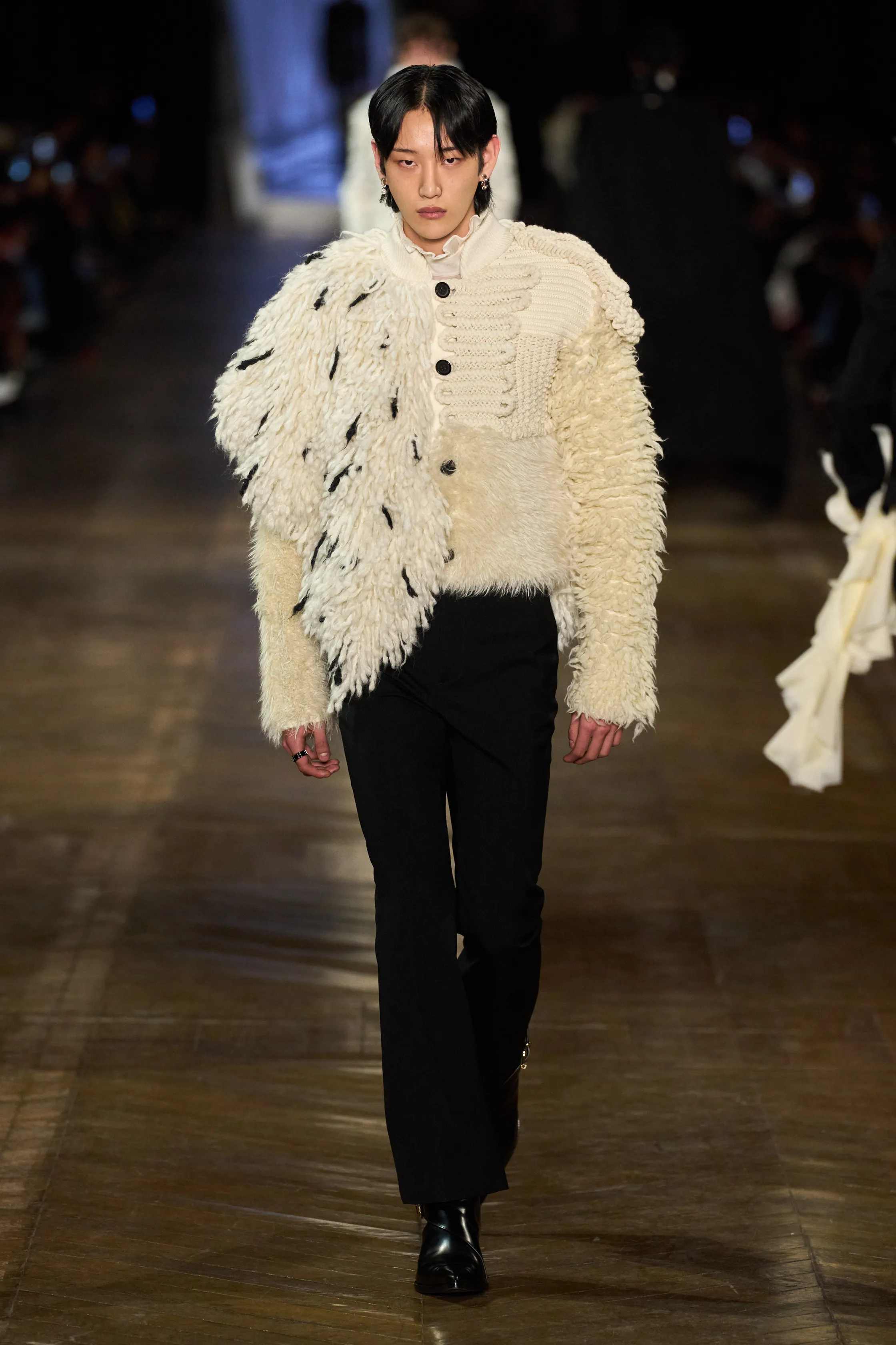 Alexander McQueen - Look 37