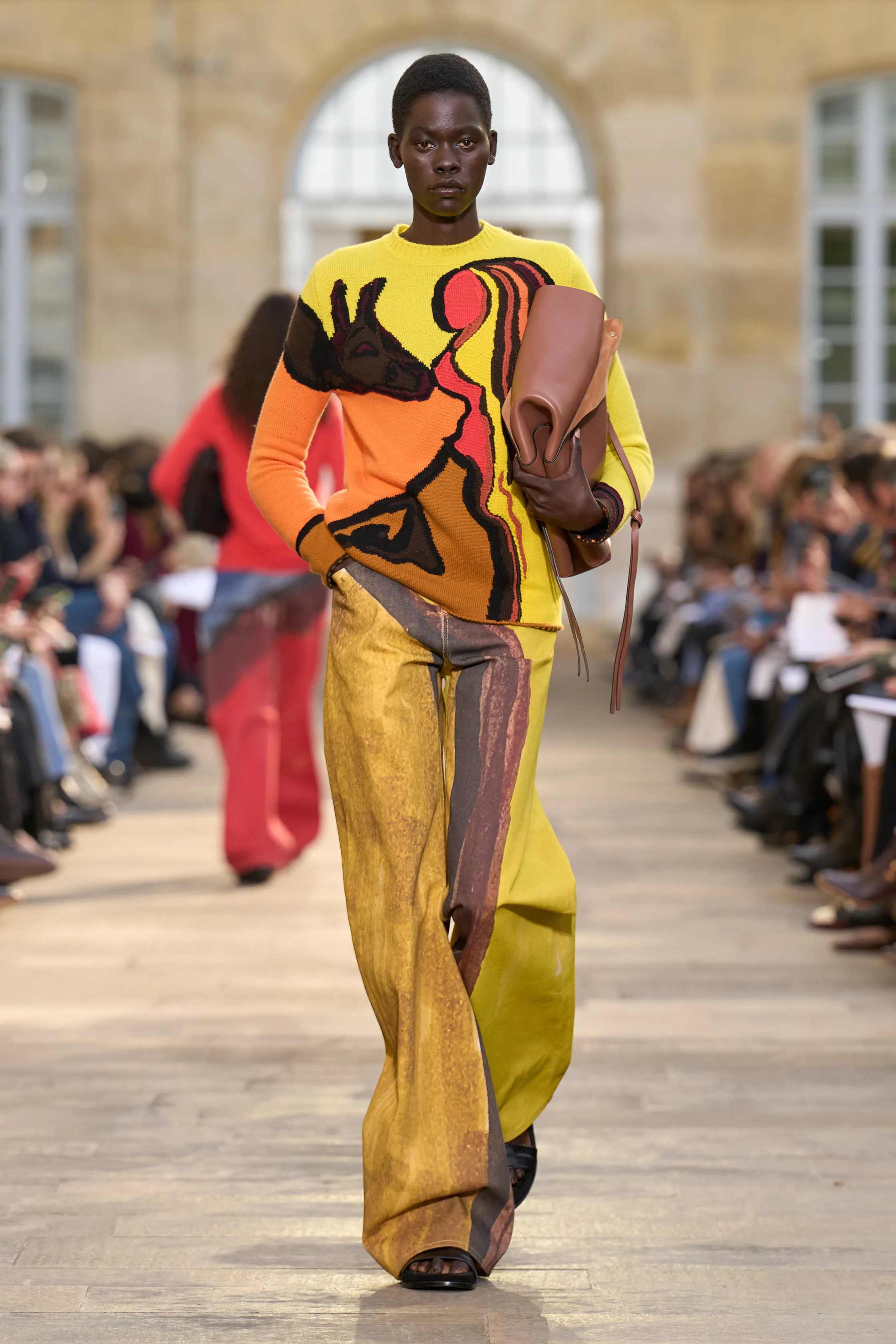 غابرييلا هيرست - Look 21