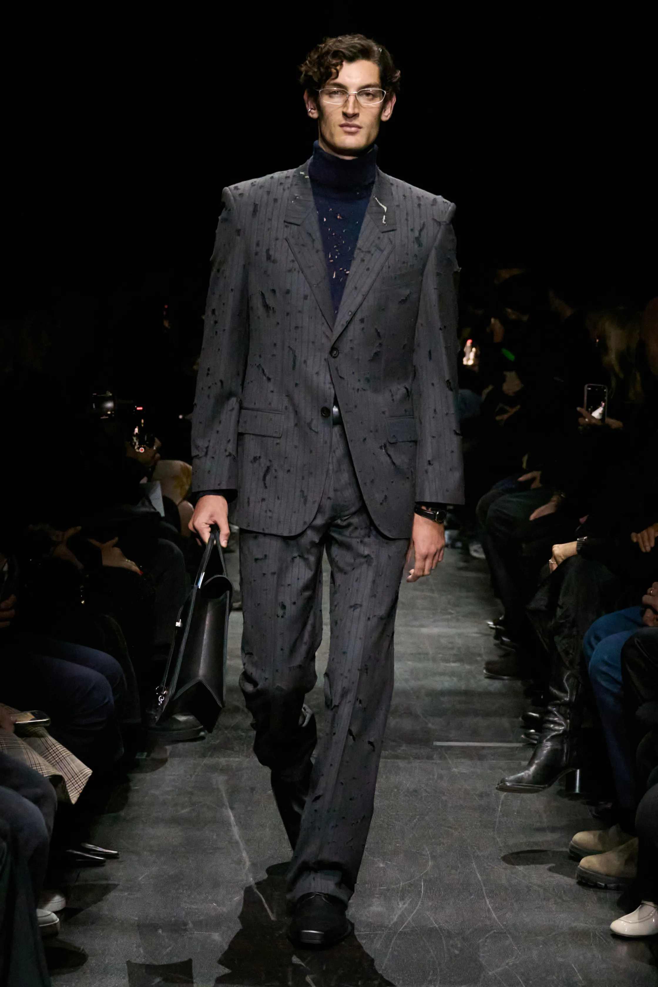 발렌시아가 - Look 5