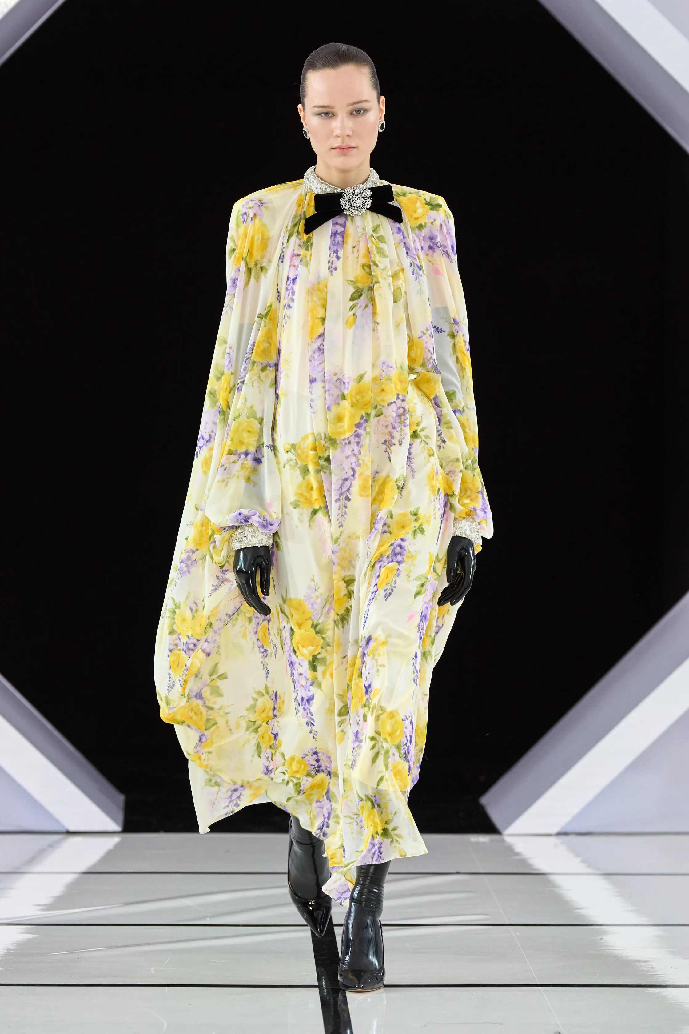 ريتشارد كوين - Look 15