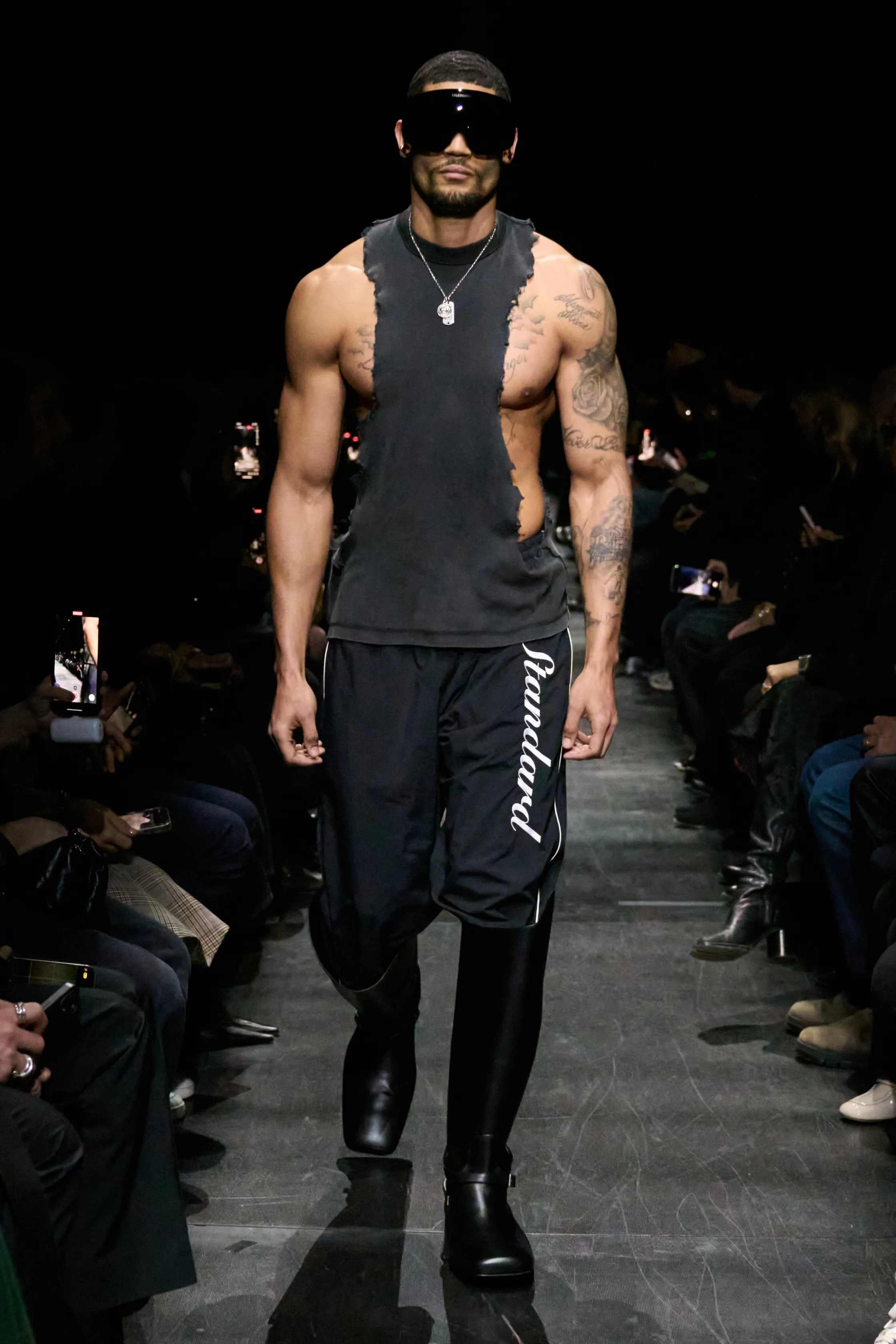발렌시아가 - Look 31