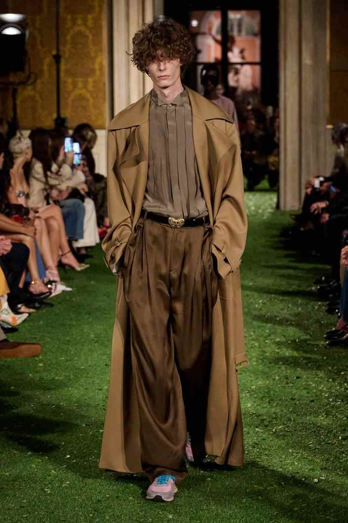 فالنتينو - Look 16