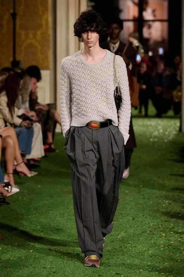 فالنتينو - Look 9