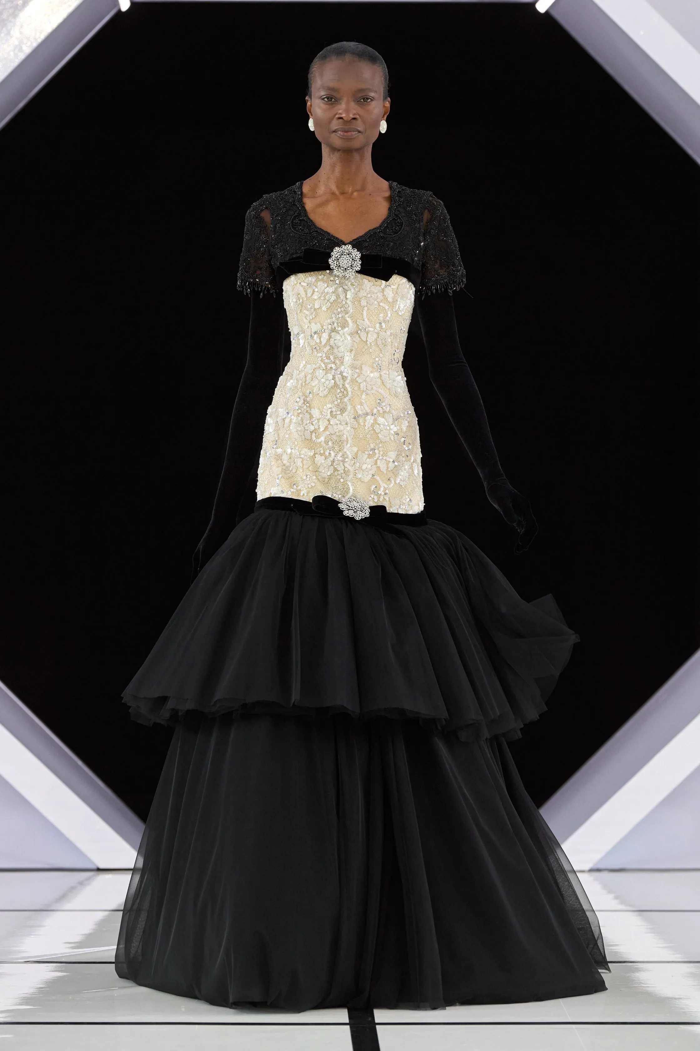 ريتشارد كوين - Look 7