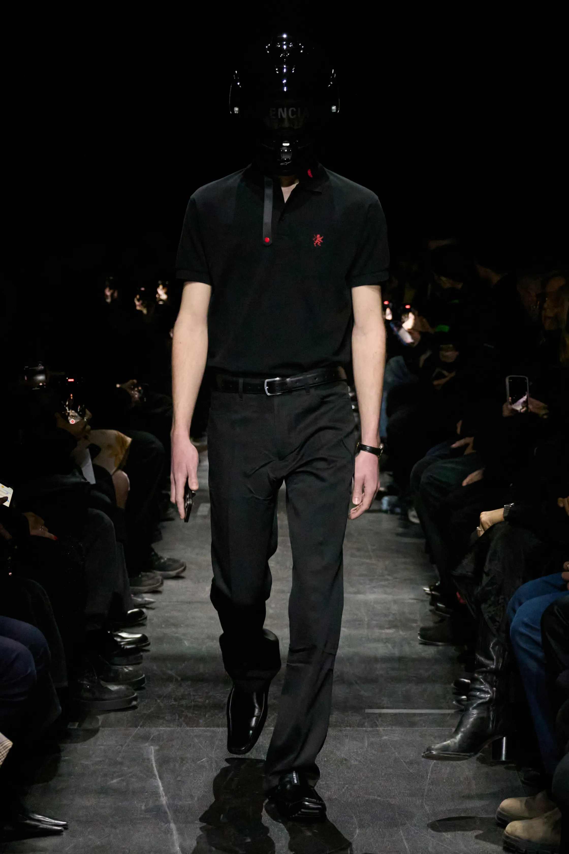 발렌시아가 - Look 9
