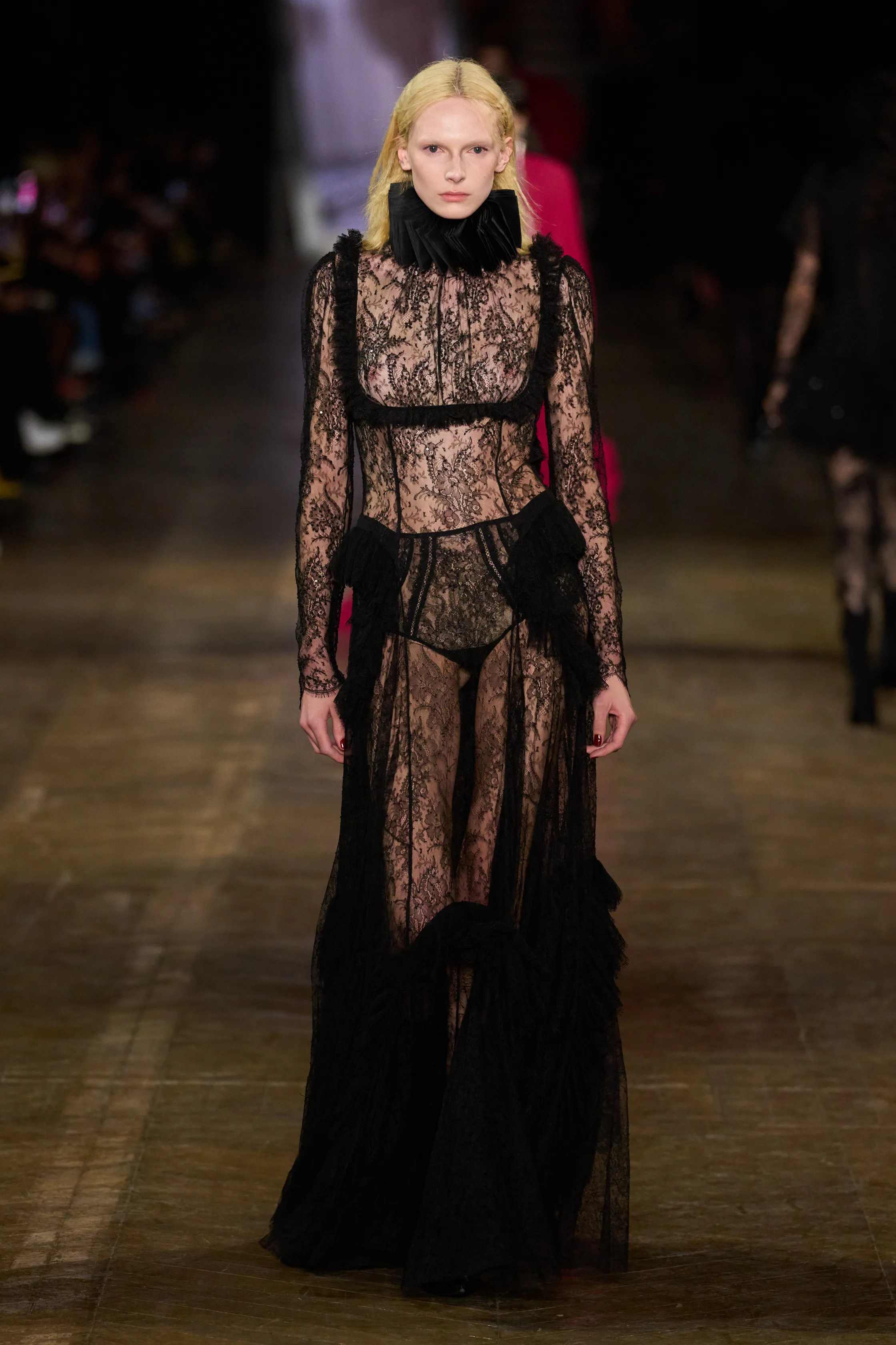 Alexander McQueen - Look 13