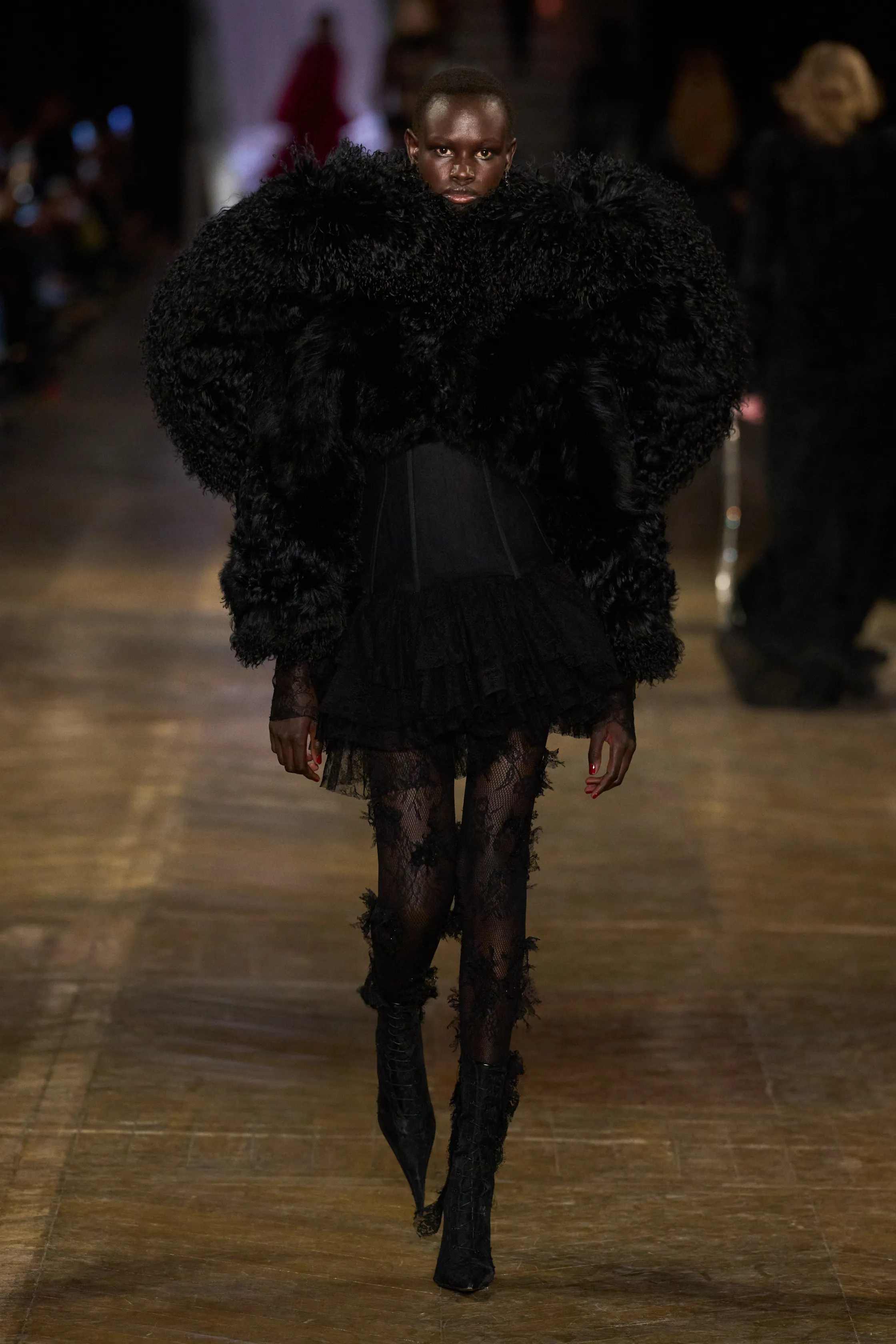 Alexander McQueen - Look 11