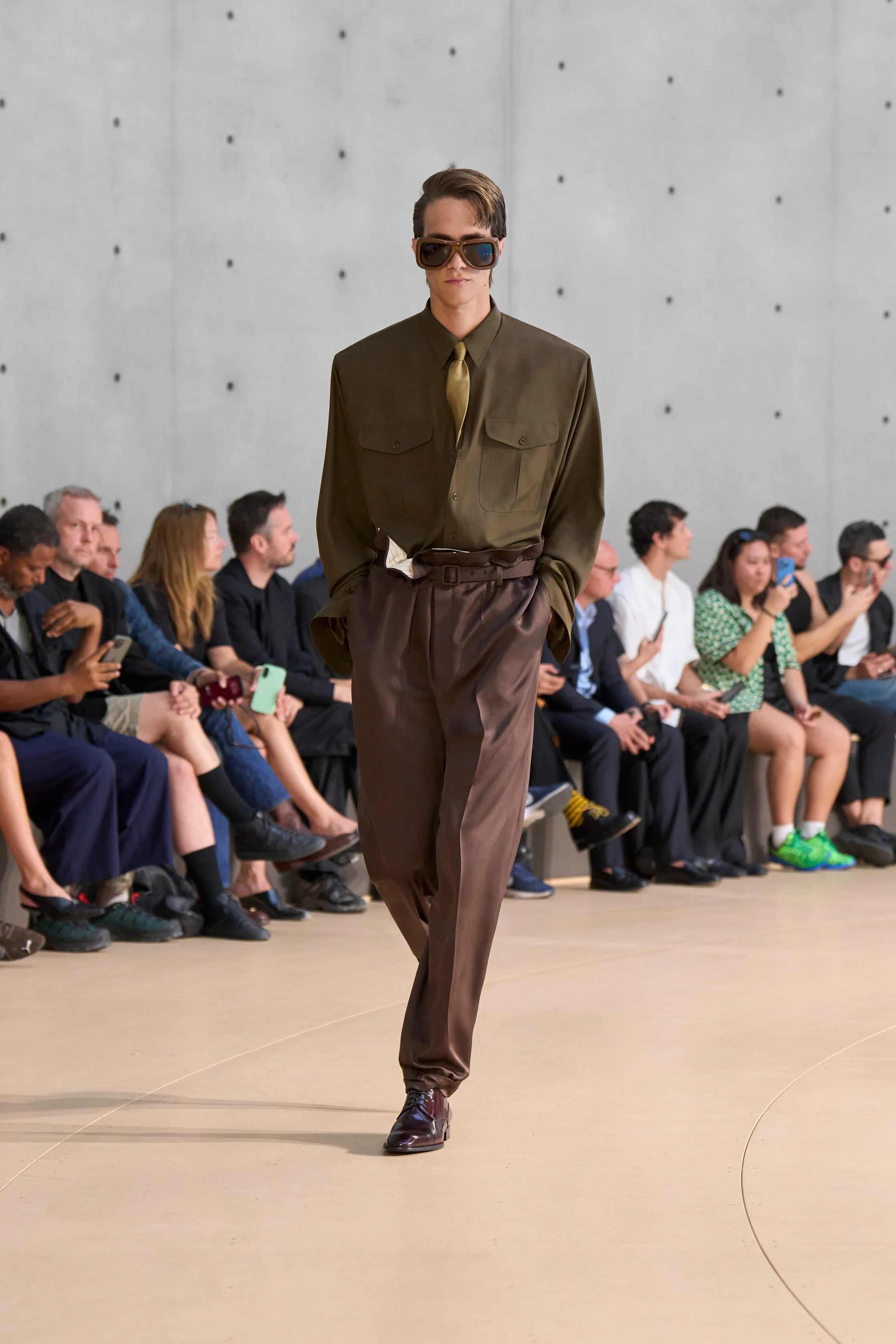 سان لوران - Look 16