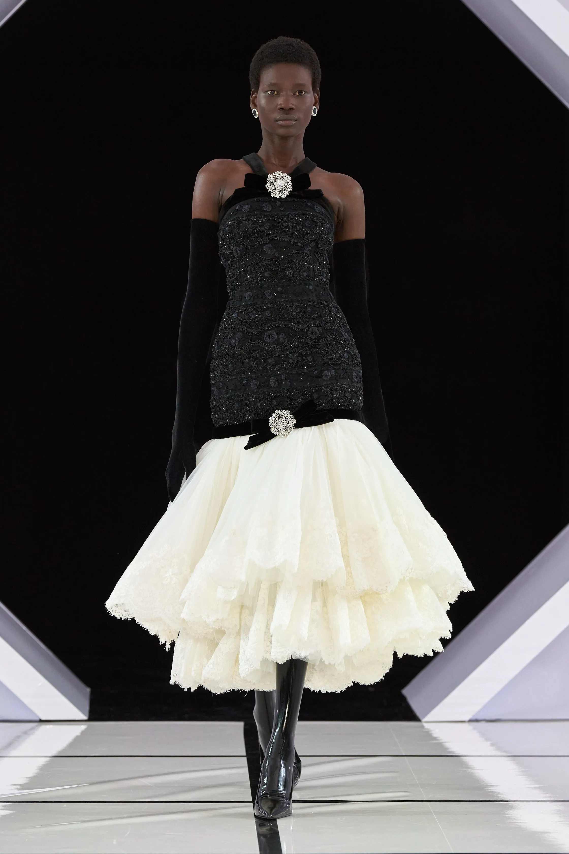 ريتشارد كوين - Look 3