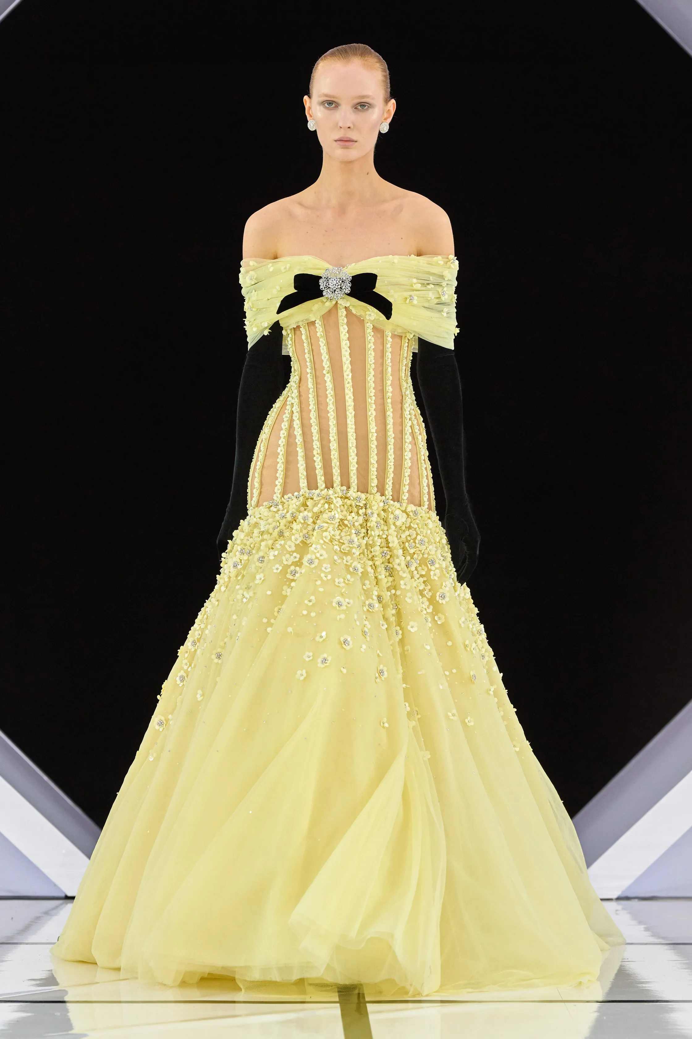ريتشارد كوين - Look 18