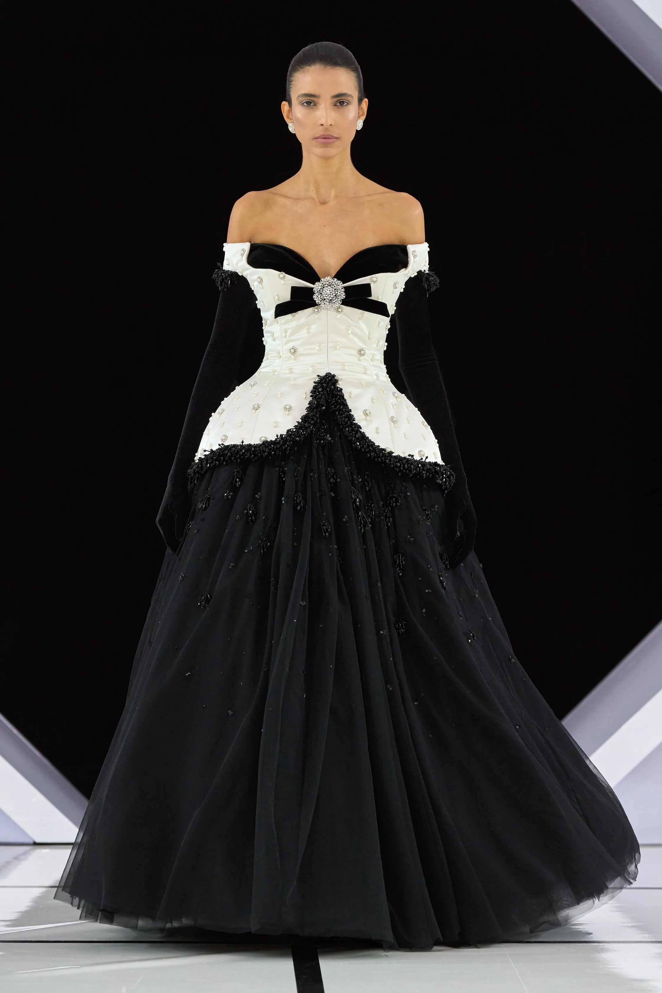 ريتشارد كوين - Look 12