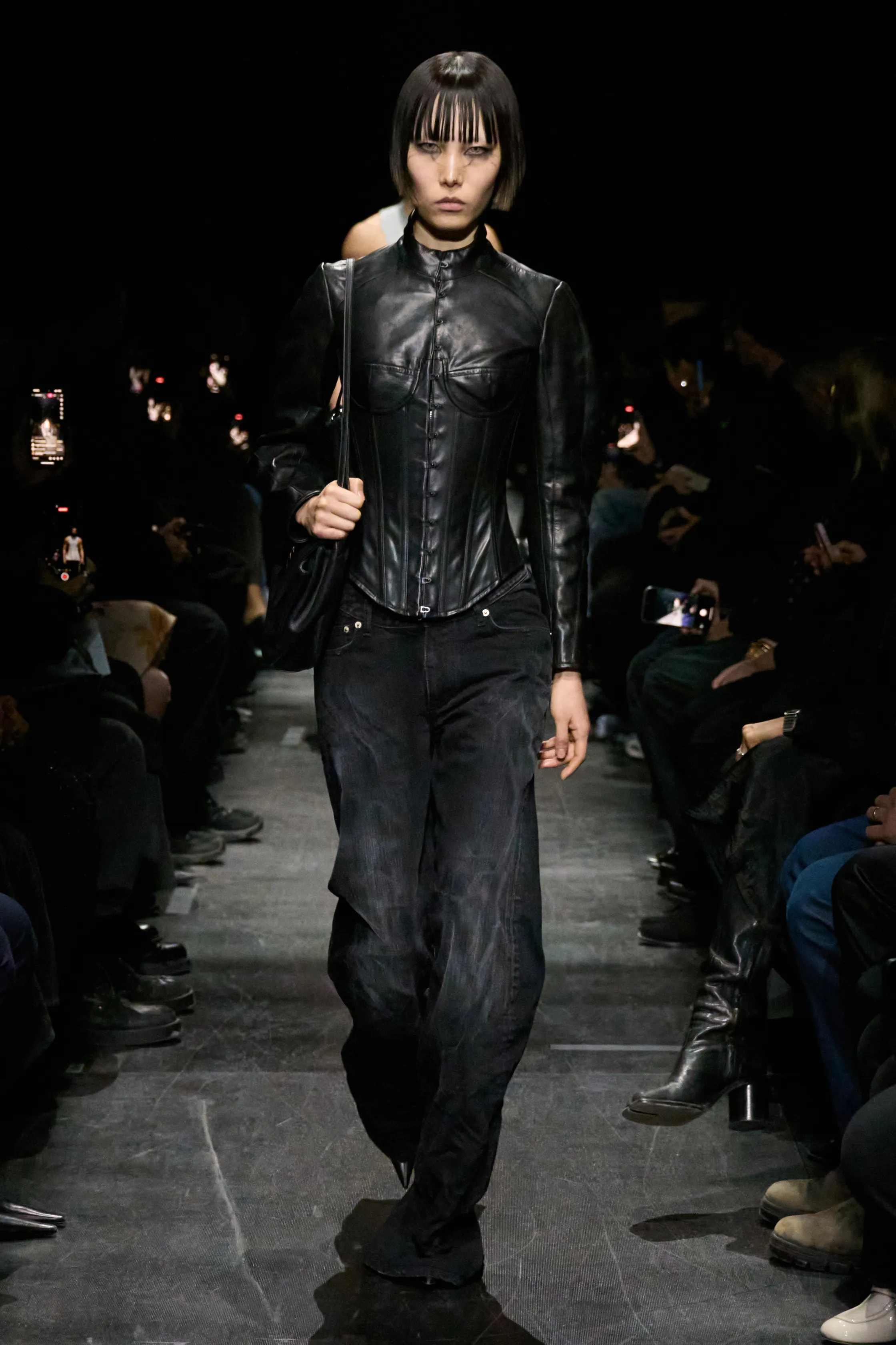 발렌시아가 - Look 32