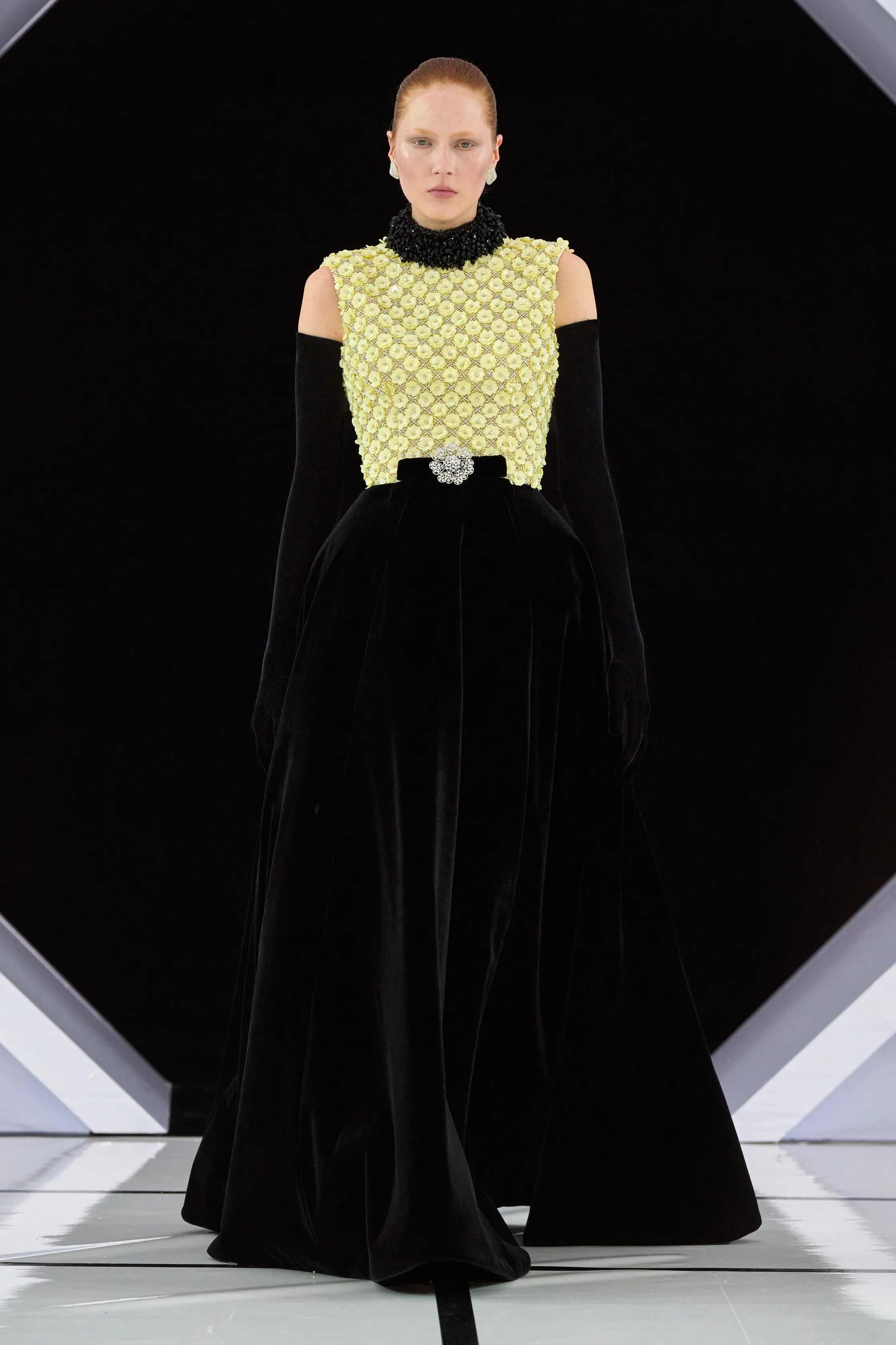 ريتشارد كوين - Look 16