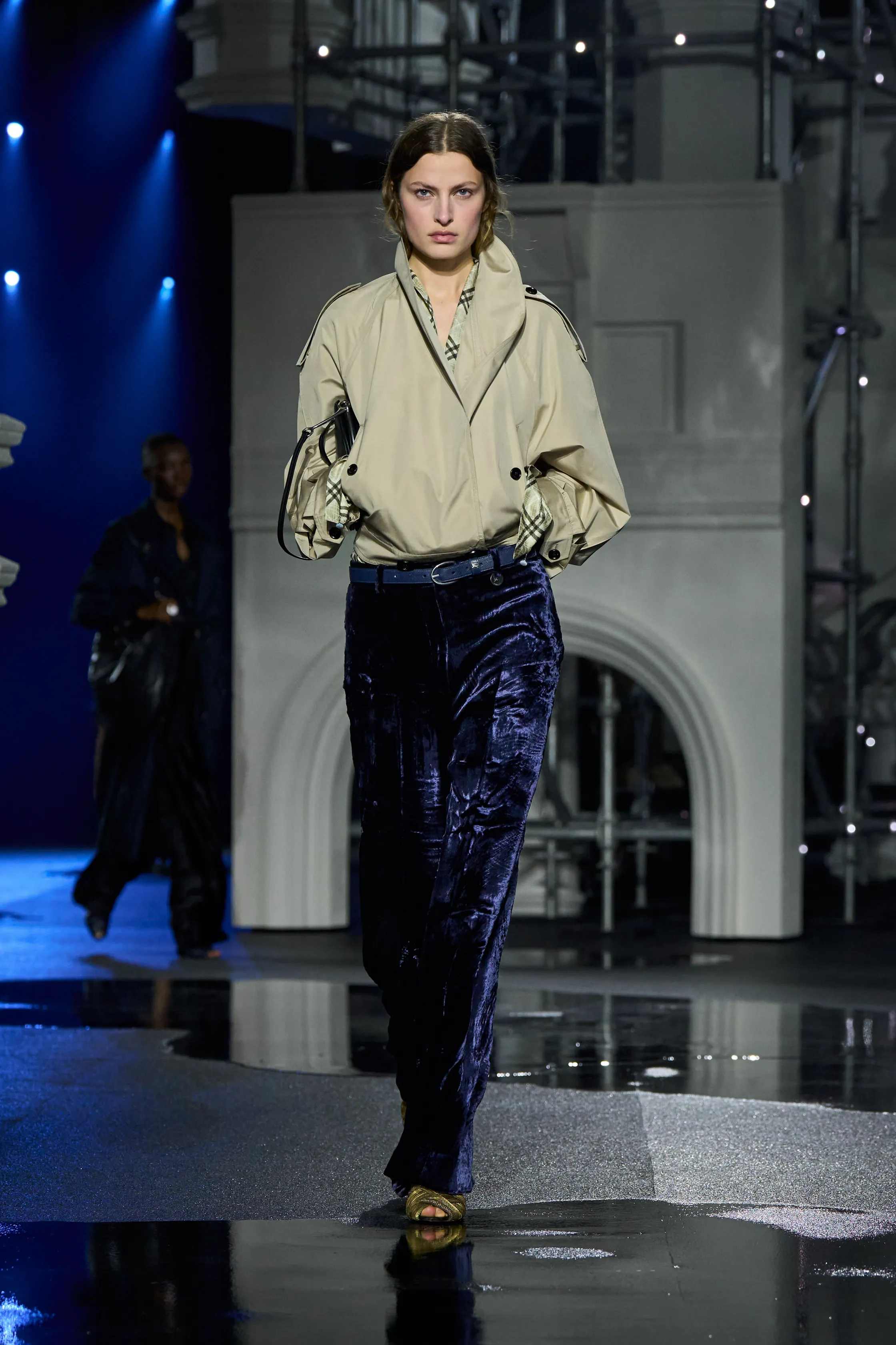 버버리 - Look 14
