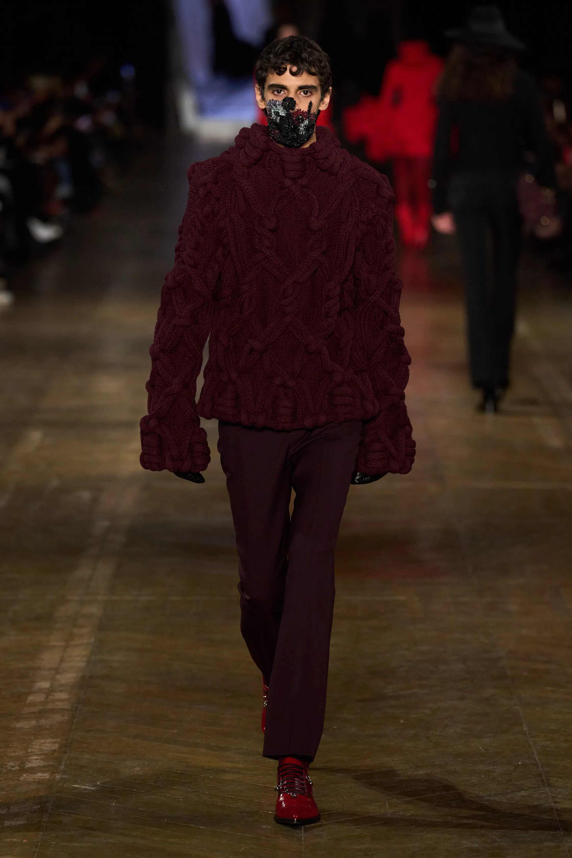 Alexander McQueen - Look 30