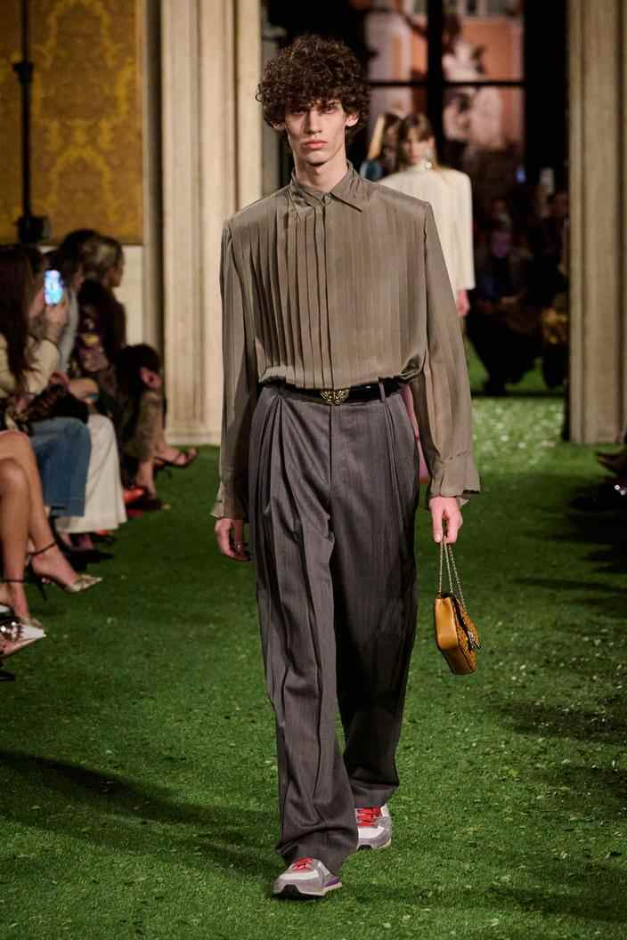 فالنتينو - Look 11