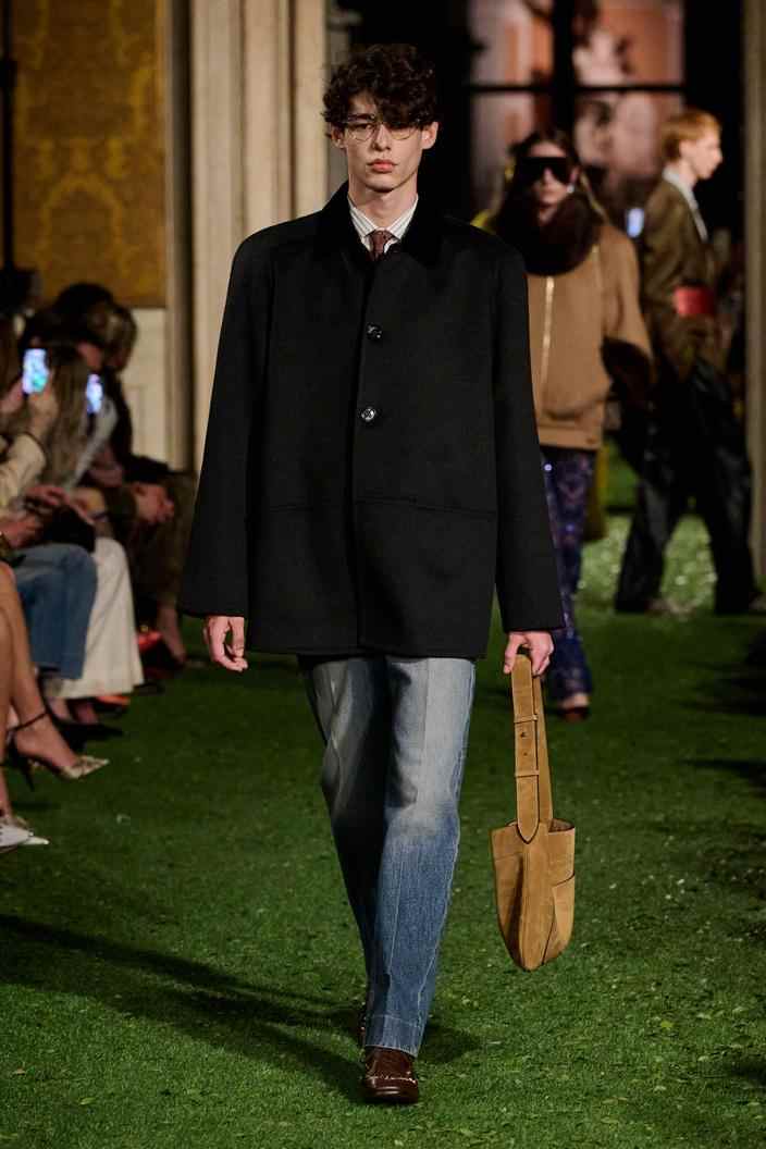 فالنتينو - Look 18