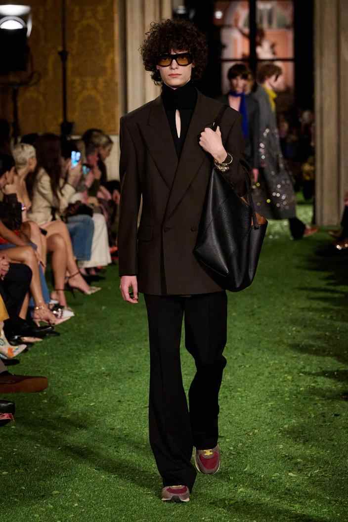 فالنتينو - Look 13