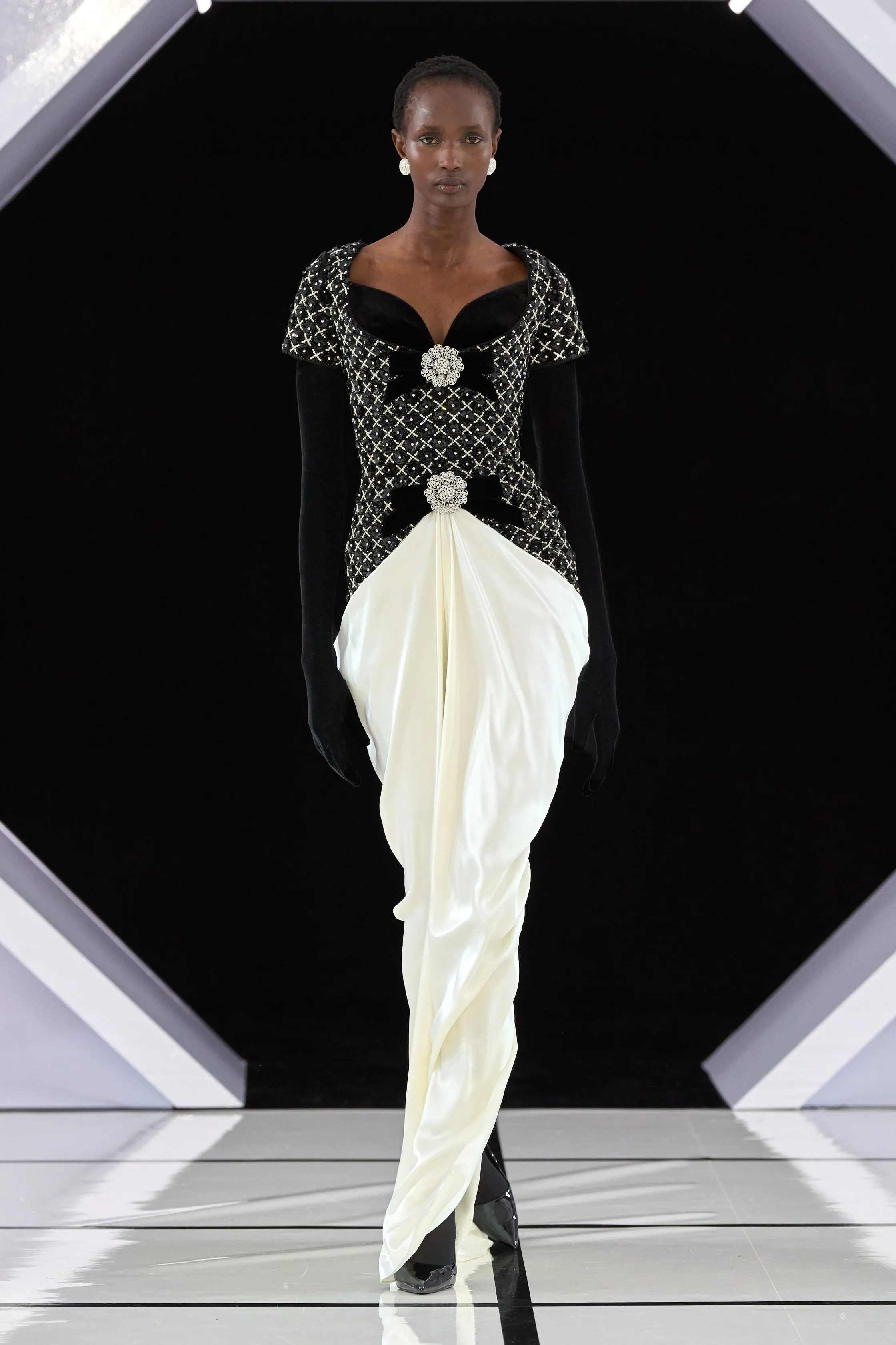 ريتشارد كوين - Look 9