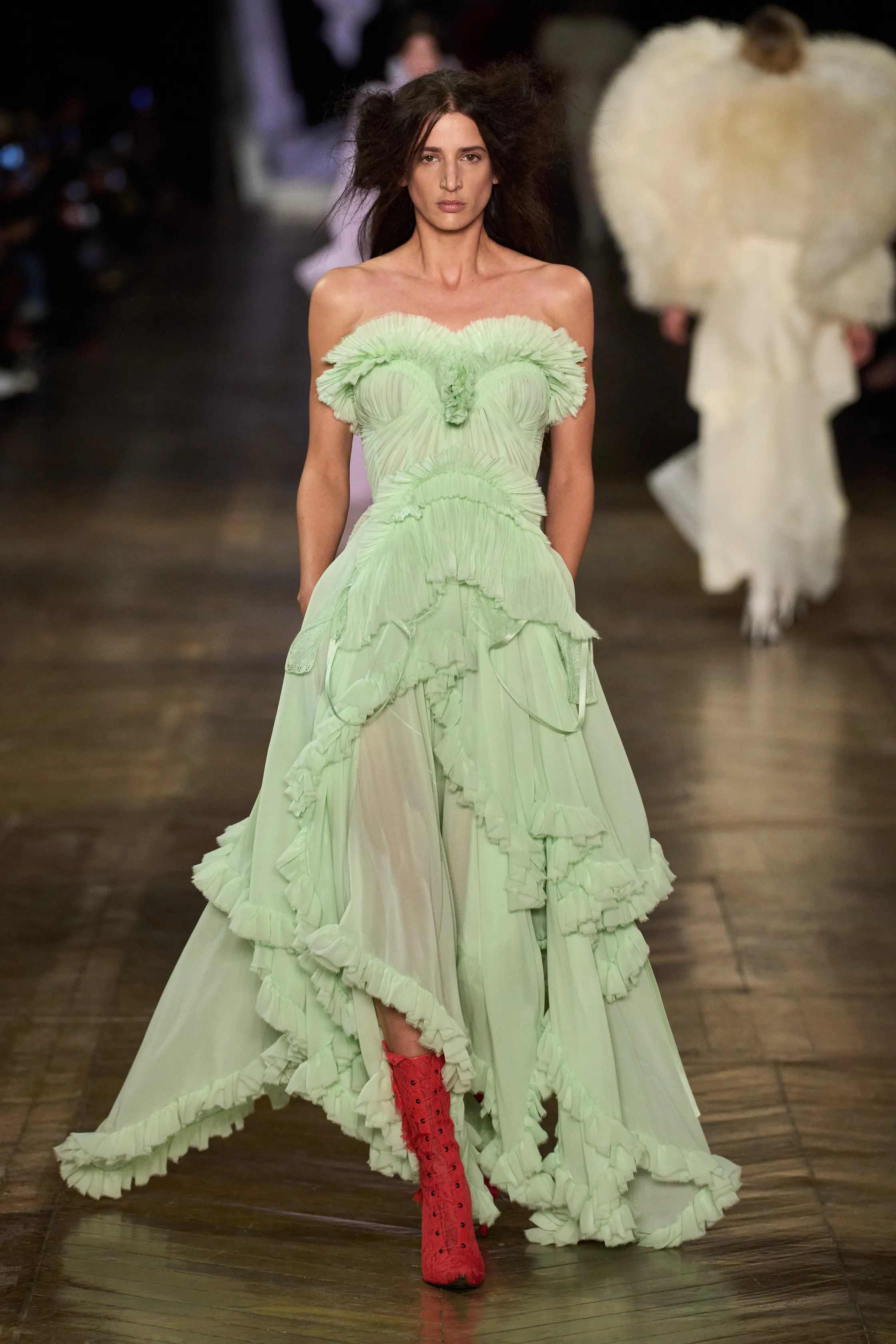 Alexander McQueen - Look 19