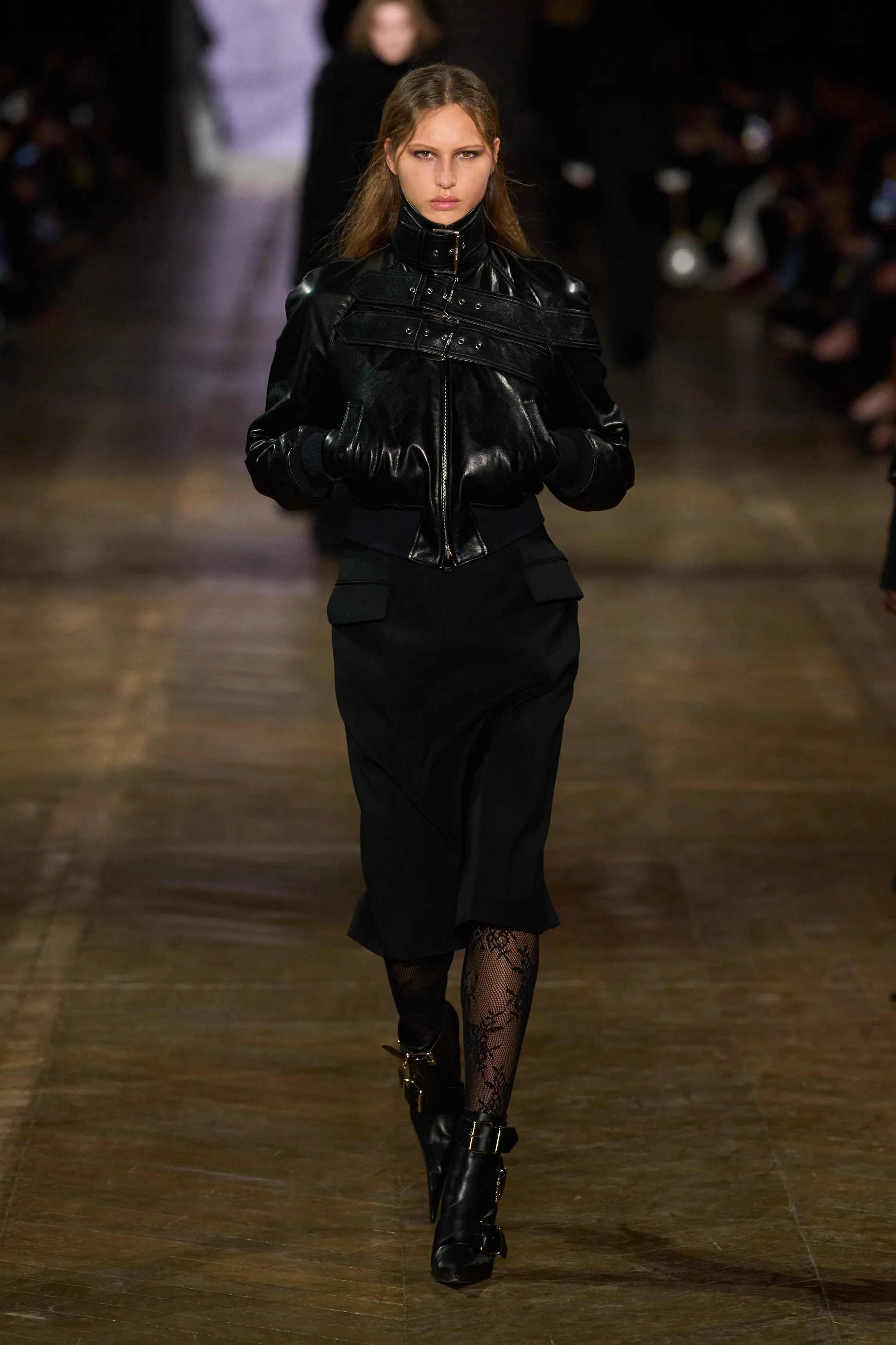 Alexander McQueen - Look 8